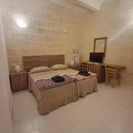 63, Casa Falzon Gasthuis Rabat