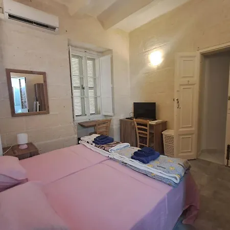 63, Casa Falzon Gasthuis