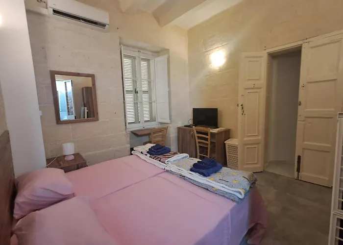 63, Casa Falzon Gasthof